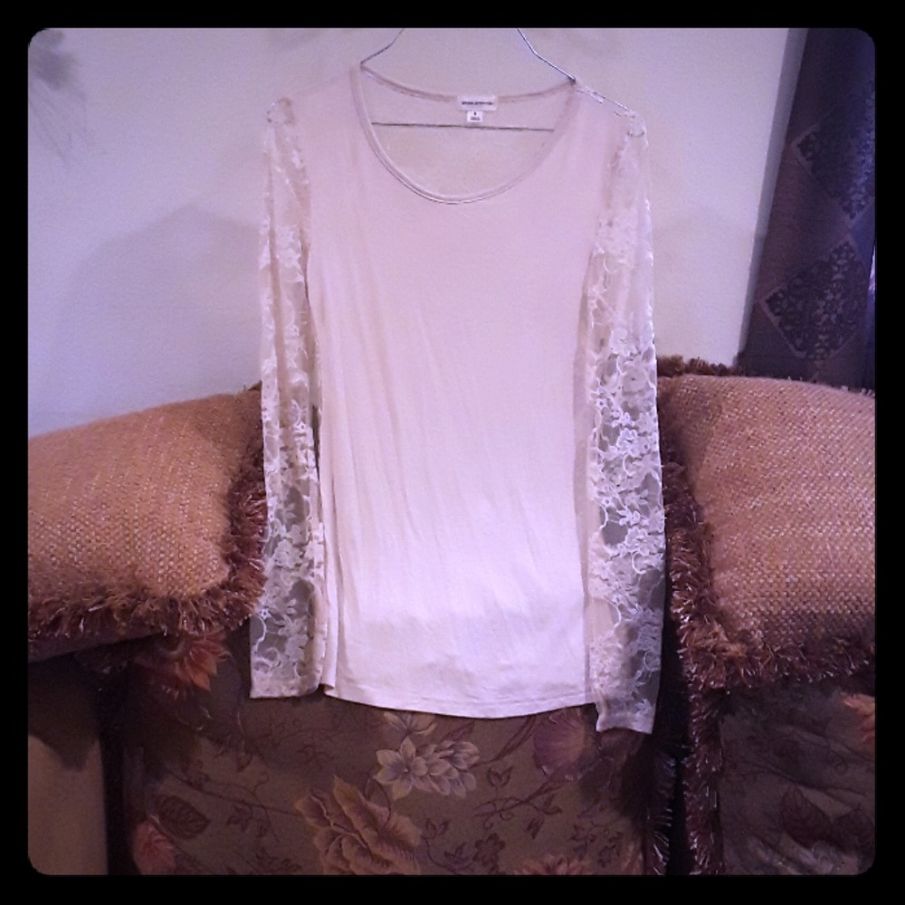 Long sleeve lace blouse
